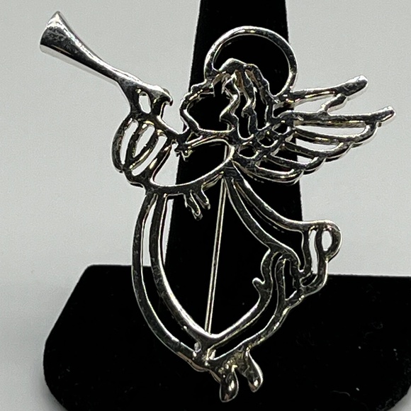 Holiday Angel Trumpeter Pin/Brooch Silvertone/Vintage - Picture 7 of 8